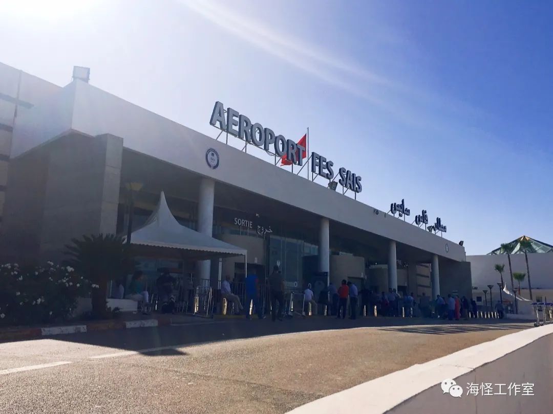 在法国留学的中国学生,在中国生活8年的法国小哥回国后