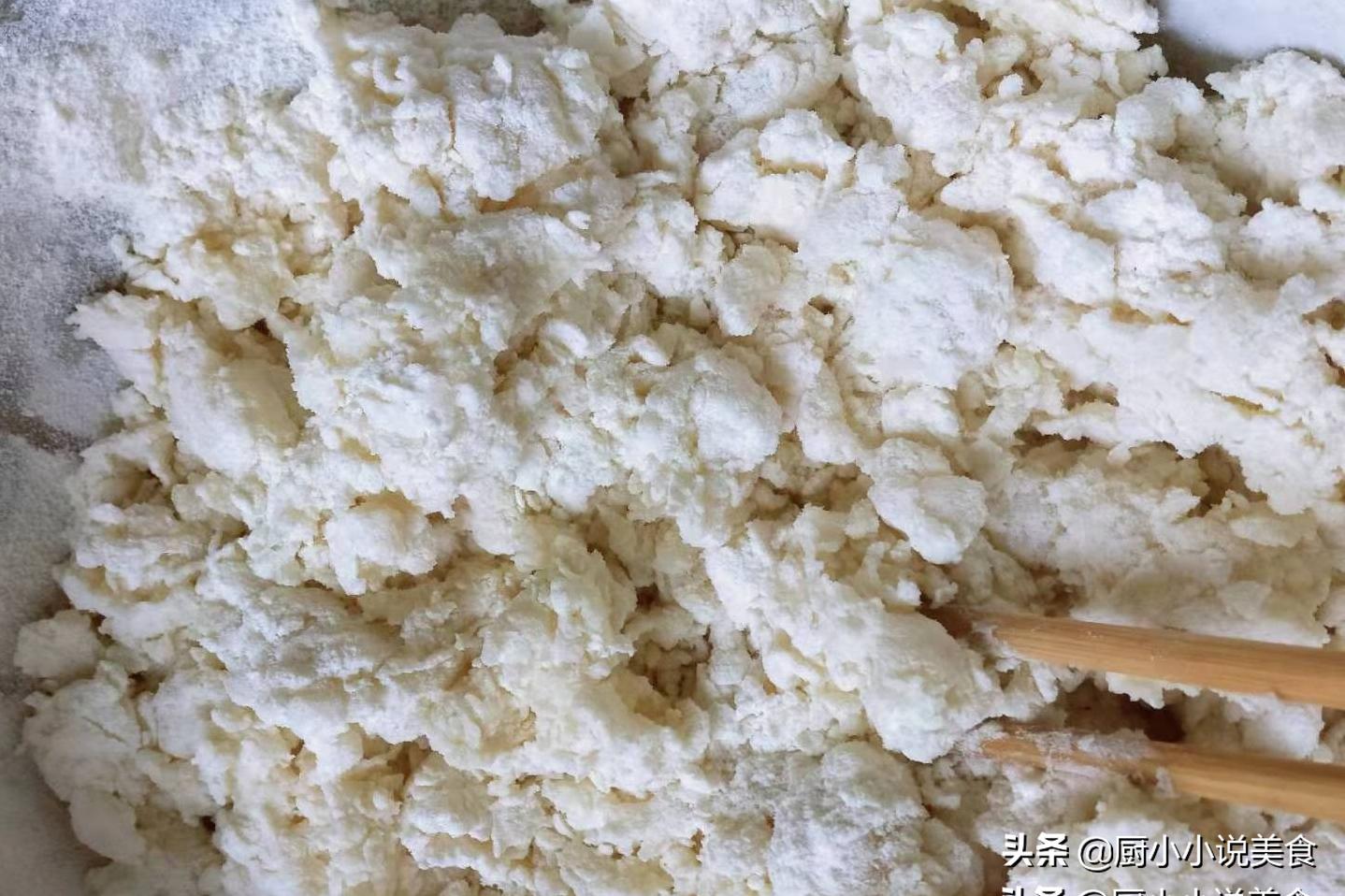发面馅饼的面用啥和出来又软又暄,馅饼的做法怎么和面不醒面