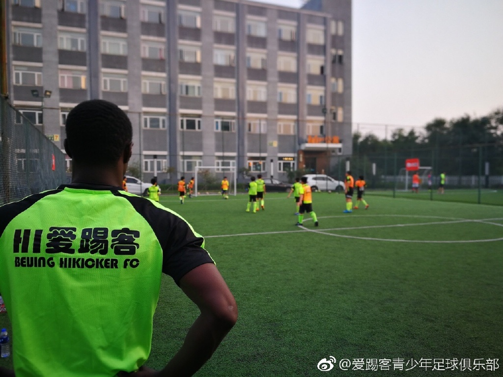 爱踢客常规班课程分几个年龄段,爱踢客足球课价目表