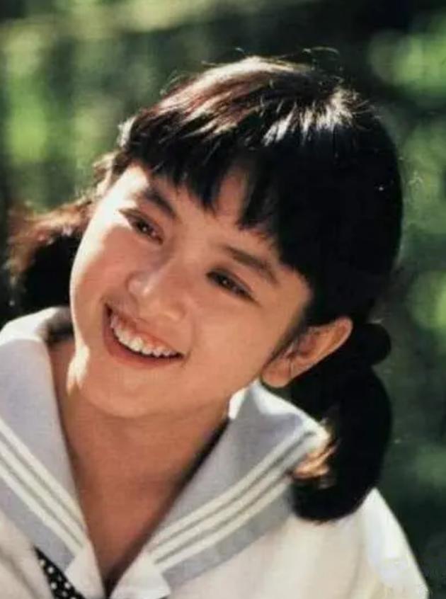 叶蕴仪素颜近况,叶蕴仪年轻颜值