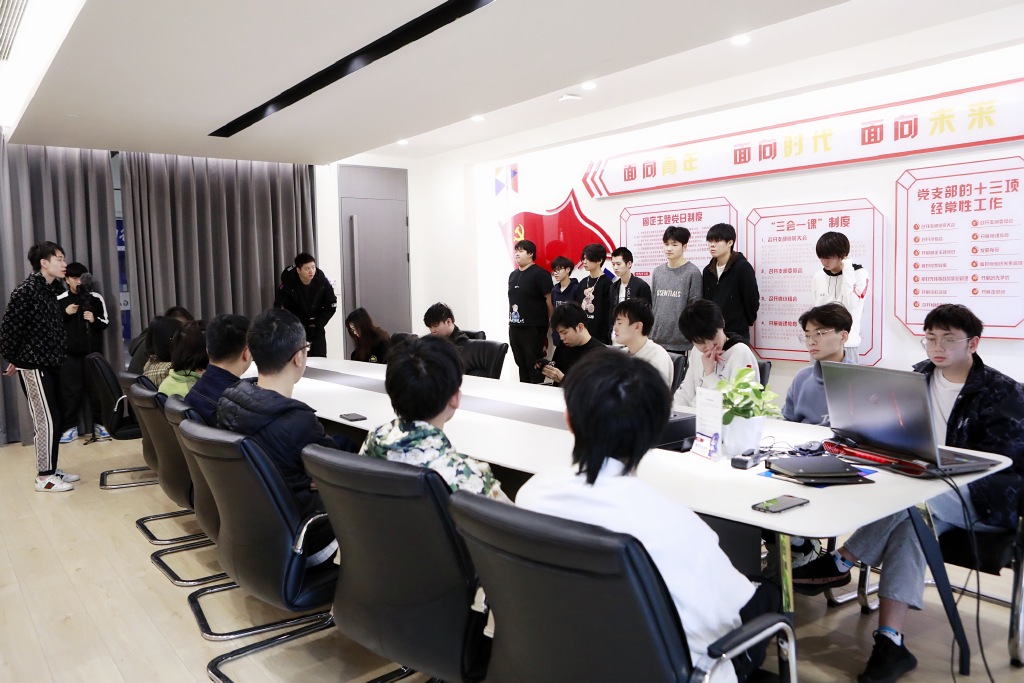 王者荣耀首个100段野王,王者荣耀第二个英雄