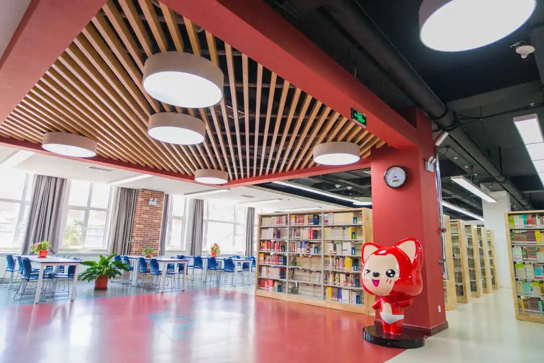 早报记者带你近距离、全方位解析青岛十九中，附科技班、普通班、特长生、中美班招生简章