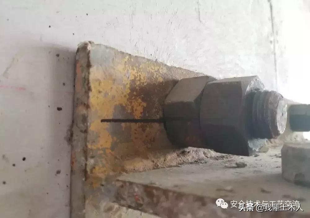塔吊附墙预埋后多长时间可加附墙,塔吊非标附墙和正式附墙