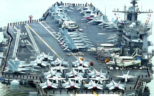 f-7舰载机,f-8舰载战斗机