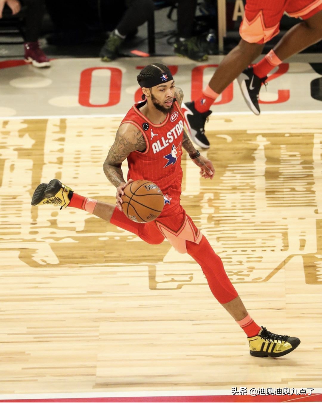 字母哥2024全明星上脚球鞋,字母哥球鞋12345哪代最好