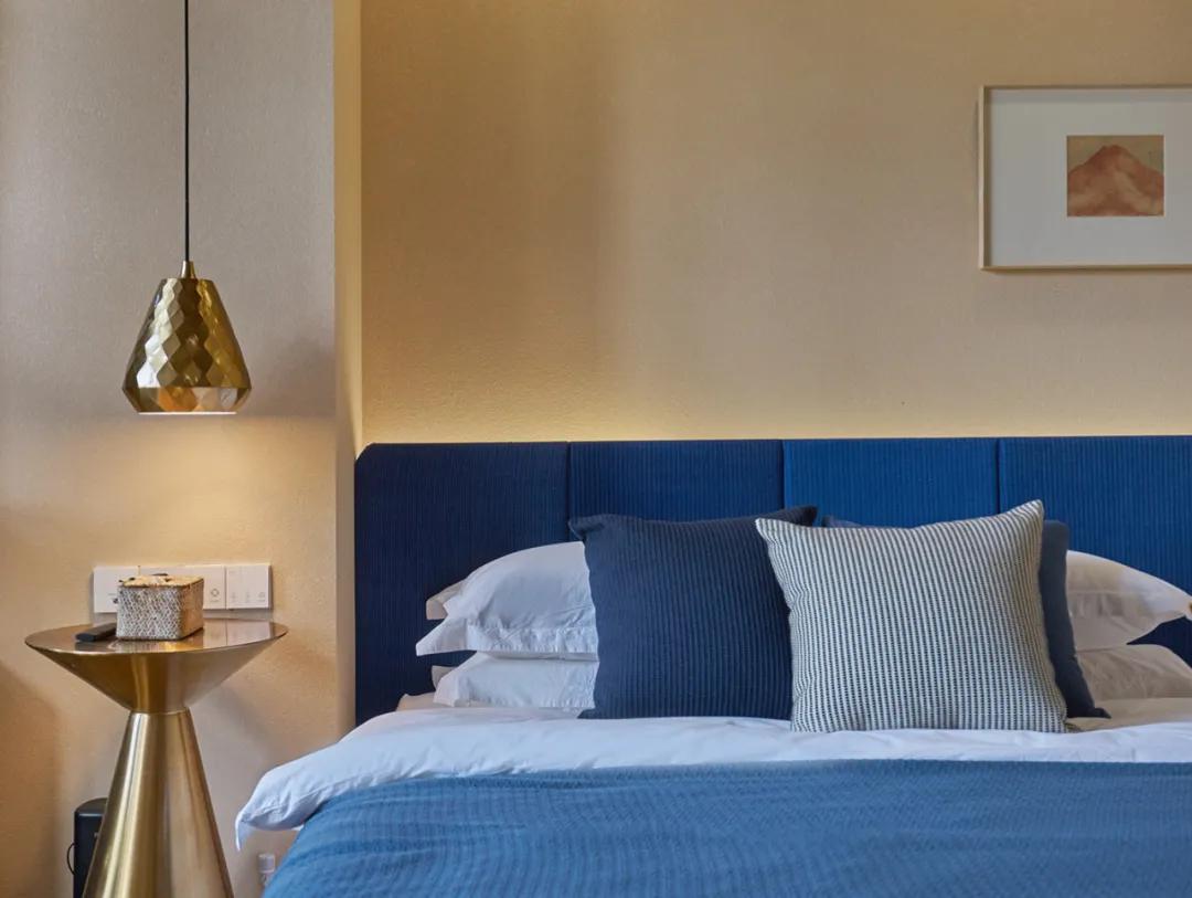 杭州20min直达设计师美宿！为一张床赴一座城，超小众玩法