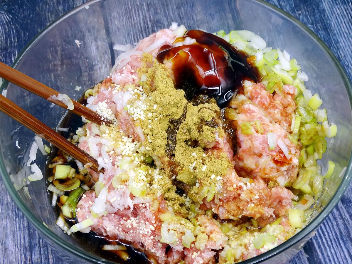 饺子馅怎么调才多汁,饺子馅太稀适合怎么煮