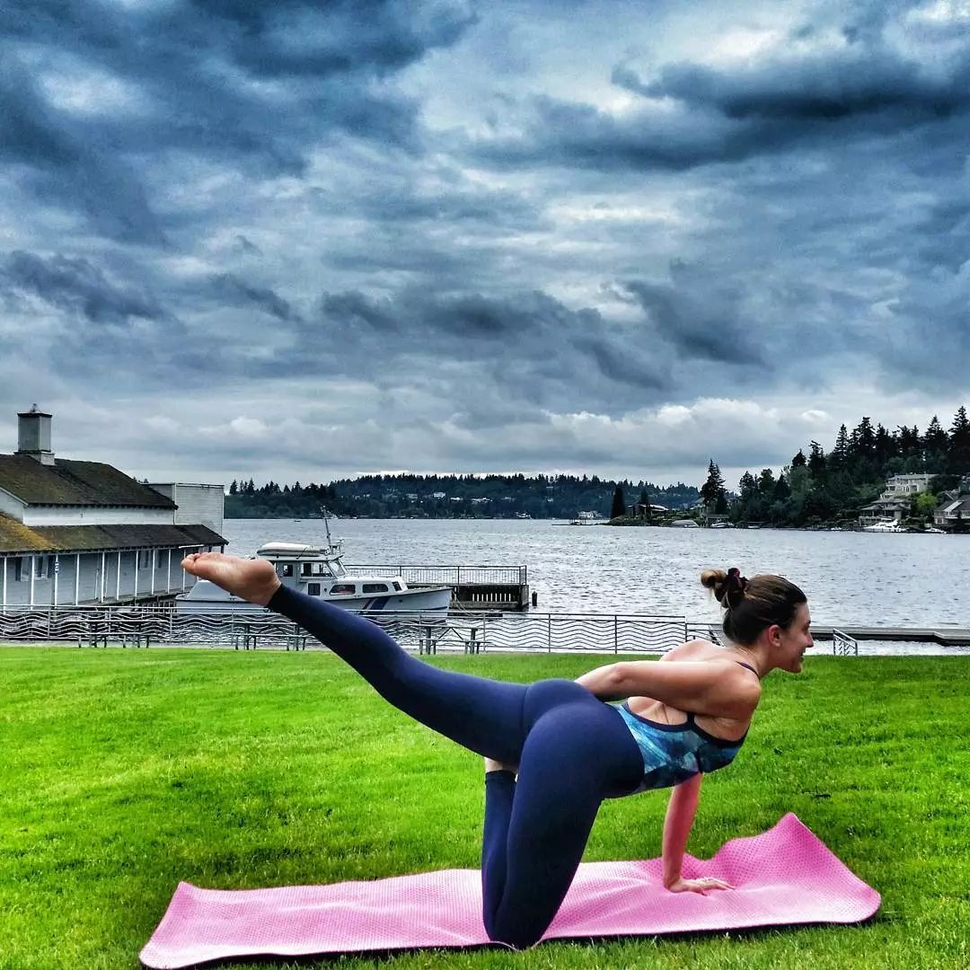 瘦腰瘦腿瑜伽轻松去除下身赘肉,瑜伽练体型基本动作