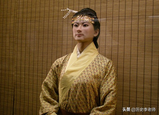 日本5次索要马王堆汉墓女尸头发，引起总理警觉，结果半根都没给