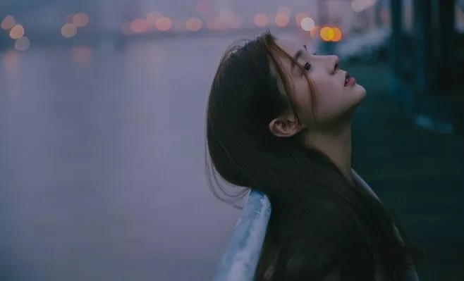 分手后一个月前任来找我复合,和现任分手后立马找前任复合