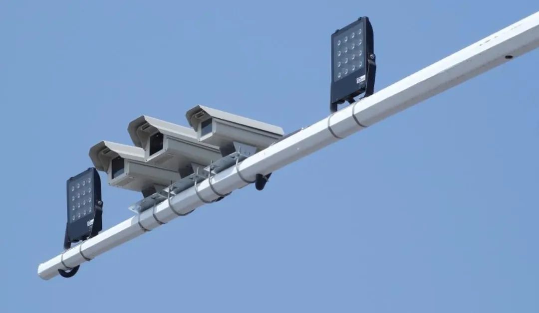 违章抓拍挣钱最多的摄像头,摄像头拍违章一年可以赚多少