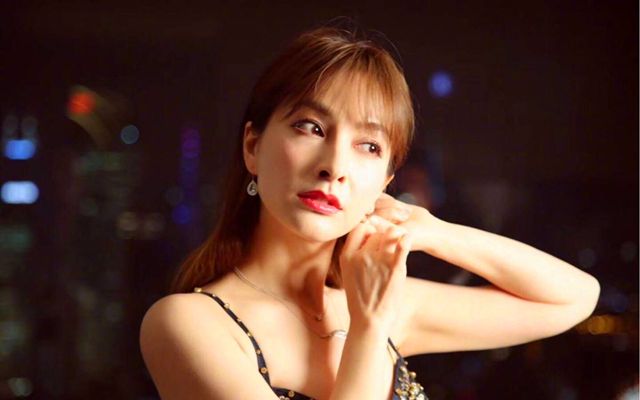 吴昕买钟汉良礼物,吴昕卖掉潘玮柏送的礼物