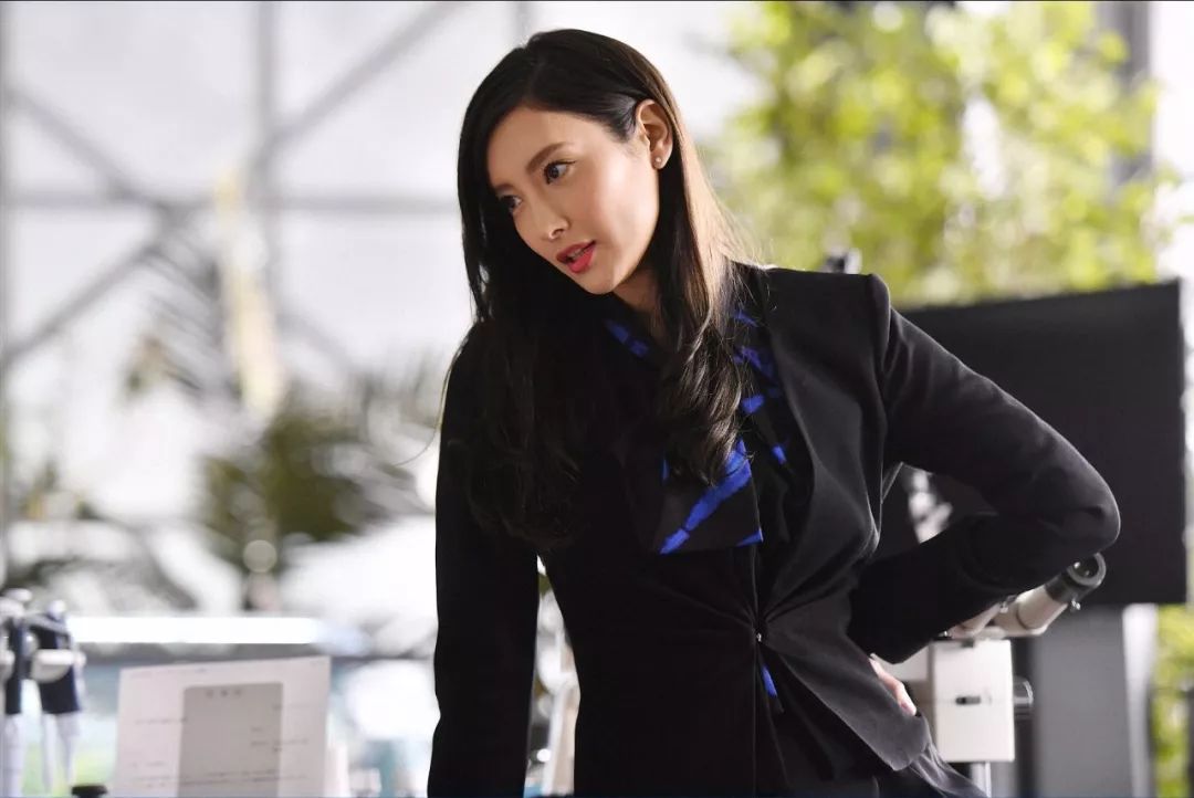 回答网友都这么硬核，她不愧是“日本第一恶女”