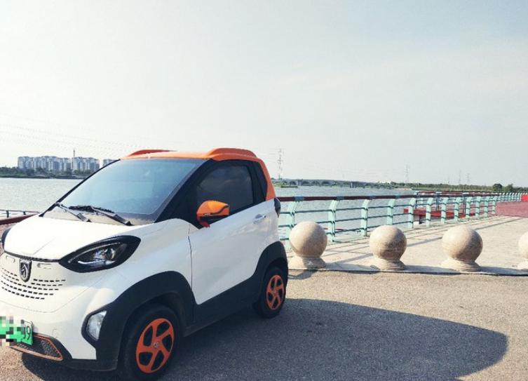 宝骏e100适合女孩子的车型,宝骏微型车e100