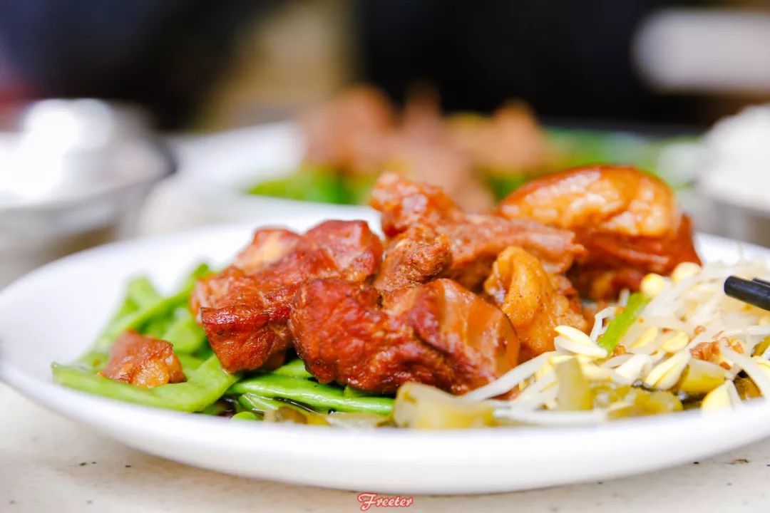 猪脚饭陪海口人长大，海口人陪猪脚饭老去