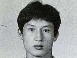 号称韩国“最帅”杀手：专挑*袜丝**女下手，女性还都爱跟他走