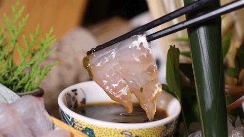 日式酒场大哥大出来营业了，清晨3点还被小仙女围观