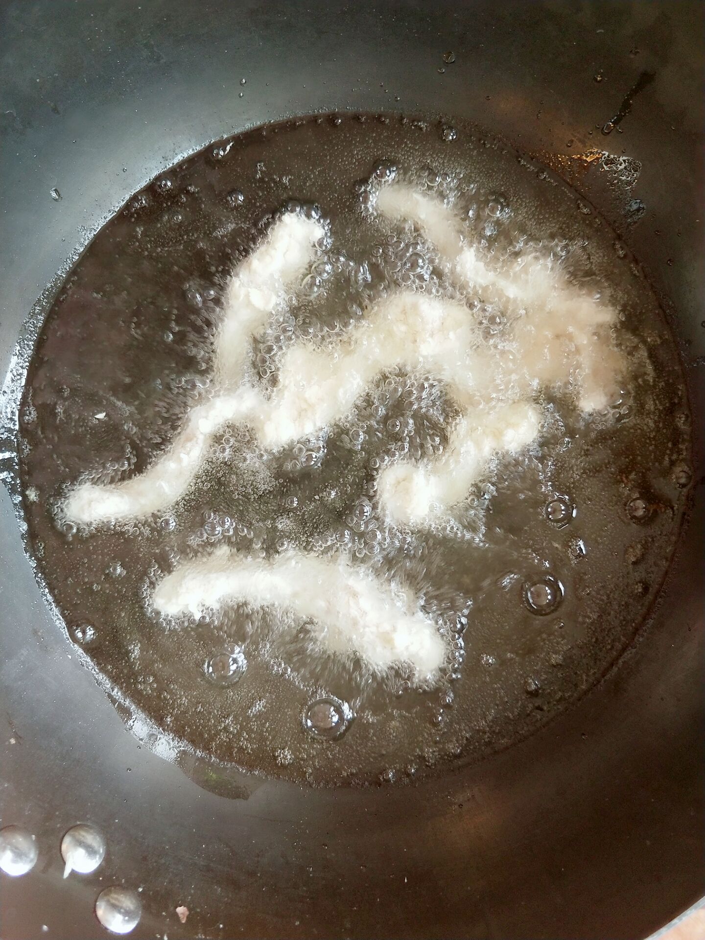 不用面包糠炸鸡柳怎样炸好吃,炸鸡柳自家做一般炸多久不糊