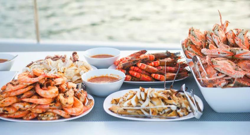 吃19块钱的海鲜自助,深圳133块钱海鲜吃到爽