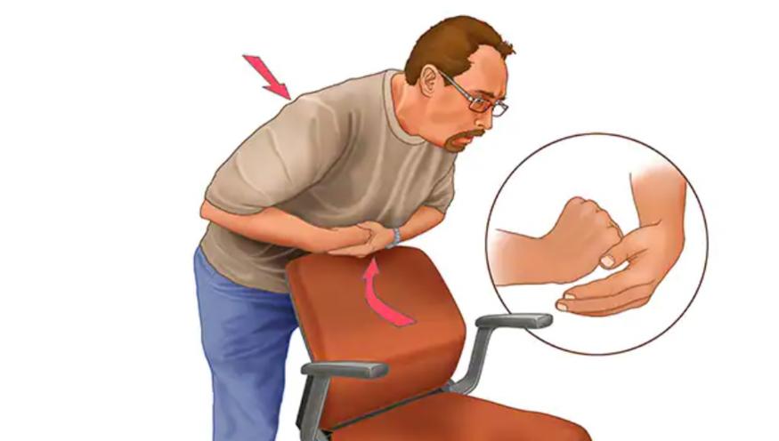 老年人被鲍鱼卡喉了怎么办,老人吃羊肉卡喉险窒息