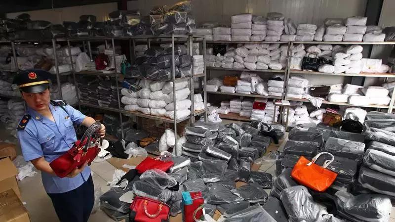 在朋友圈卖什么东西犯法,朋友圈卖货被判刑