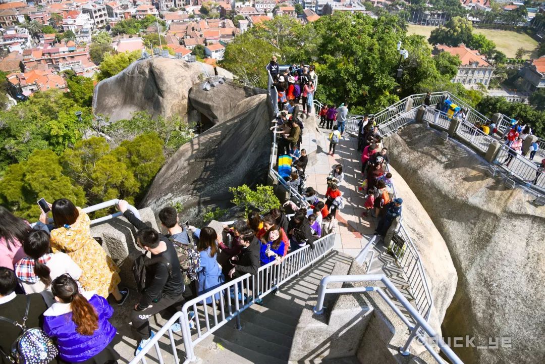 鼓浪屿一日游吃什么,鼓浪屿适合老人旅游攻略