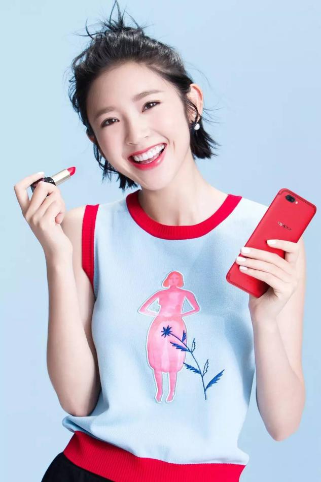 显脸小的半扎披肩发型,大脸女生适合扎怎样的半披发
