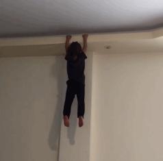 拥有6块腹肌的5岁孩子，人送外号“小泰山”！成年人都要跪了……