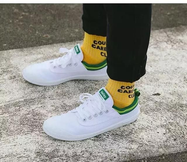 新款易烊千玺同款鞋,易烊千玺国潮同款鞋