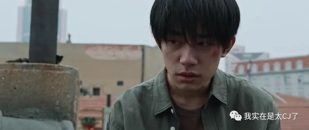 送你一朵小红花父亲在餐桌上哭,送你一朵小红花路边哭的片段