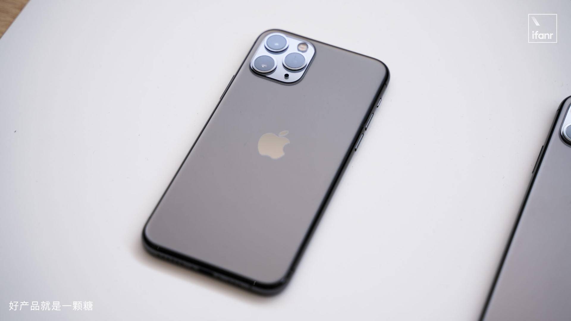 iphone11公开版和快充套装,iphone11发布会