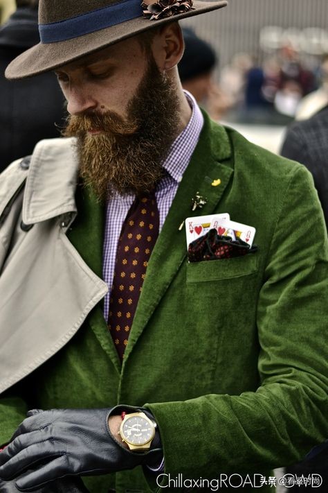 男人的包袋太单调？那一定是你有误会，它比你想象的要丰富