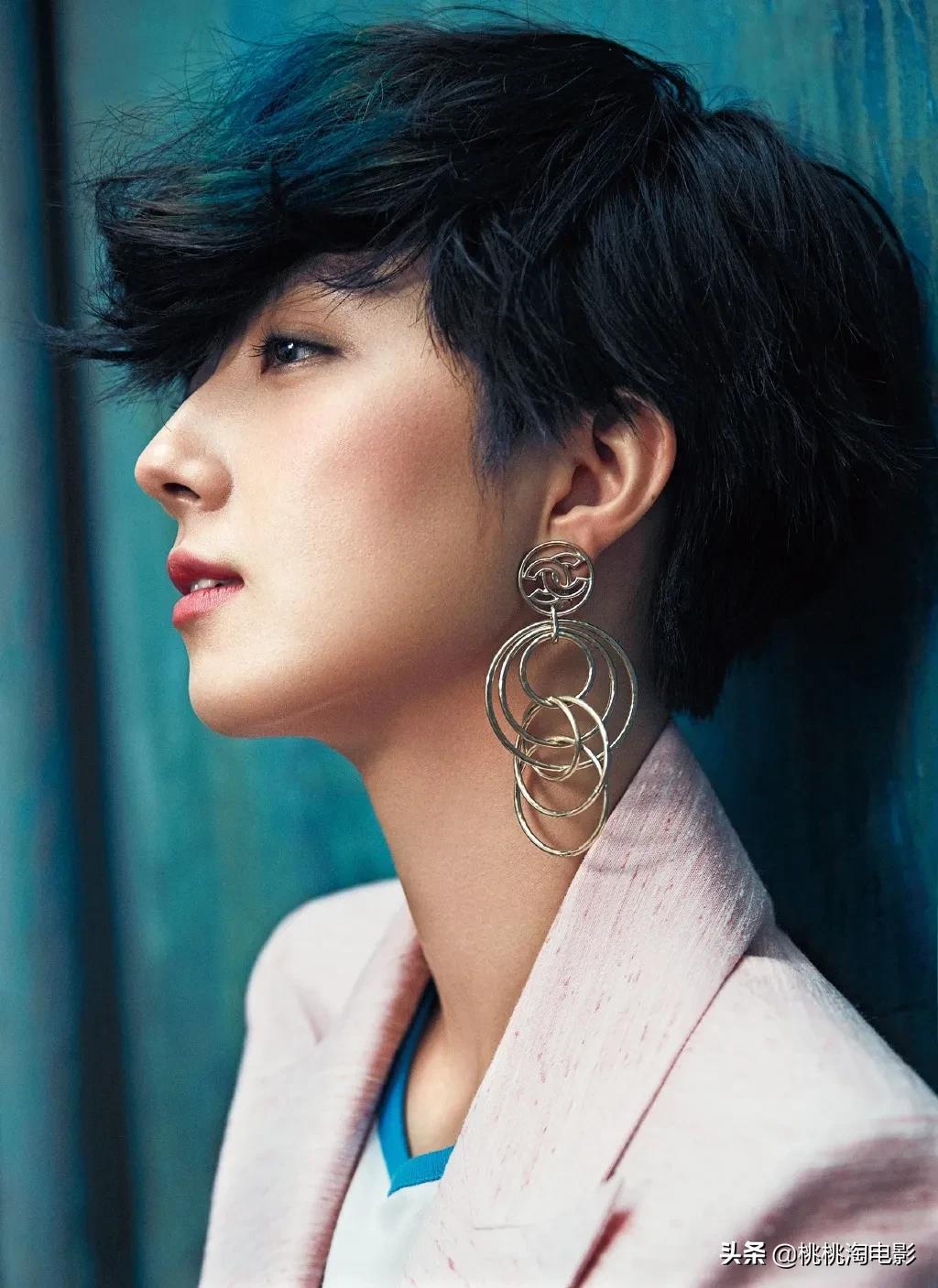 台湾明星桂纶镁时尚写真图片,桂纶镁慵懒生活照