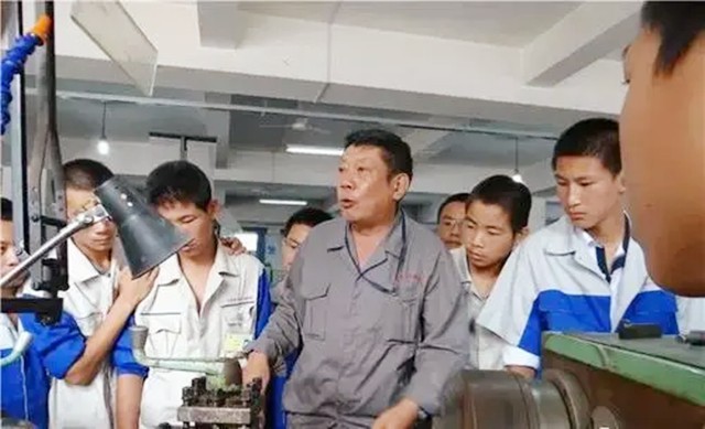 放弃北大的周浩现在干什么,北大退学转技师学院的周浩现状