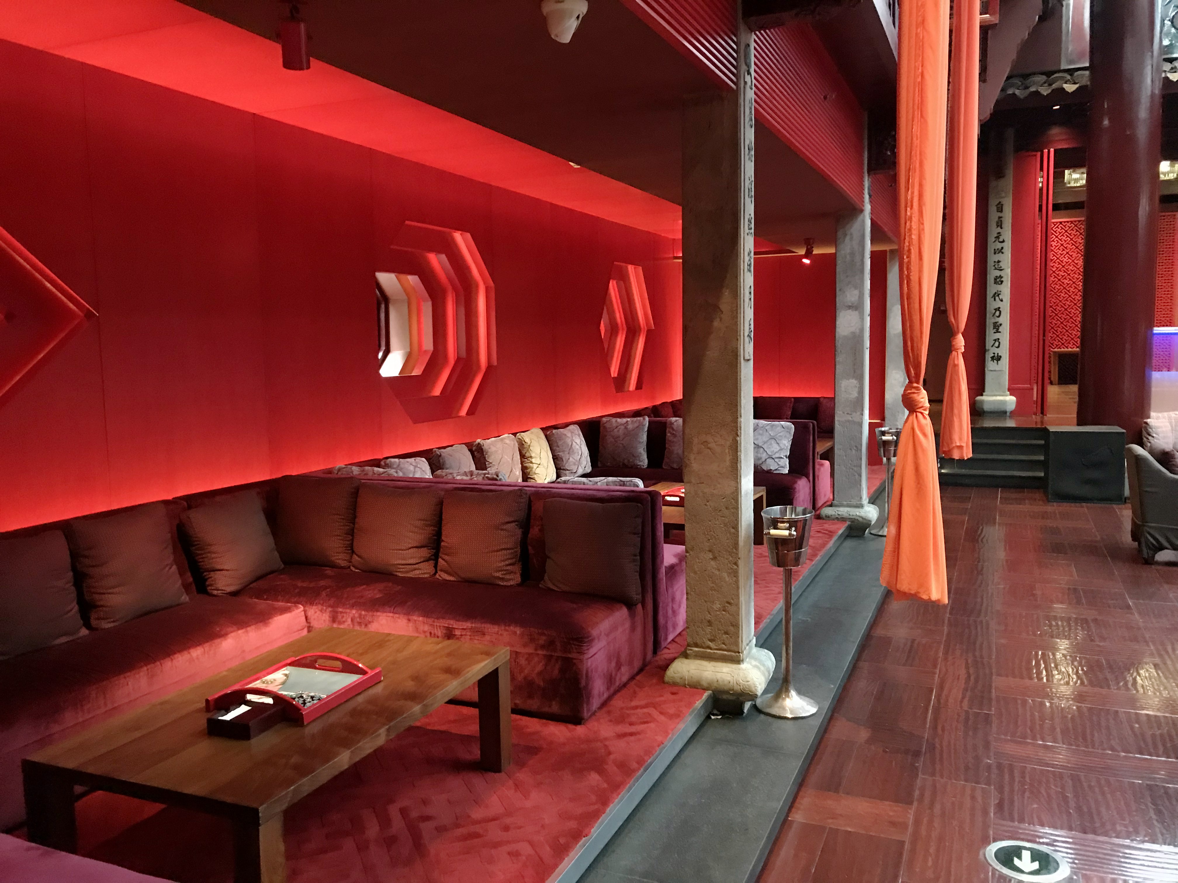 宁波最“古老”的酒吧，由百年古庙改建，全国少有