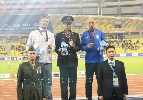 骄傲！陕西小伙又捧回一项世界冠军