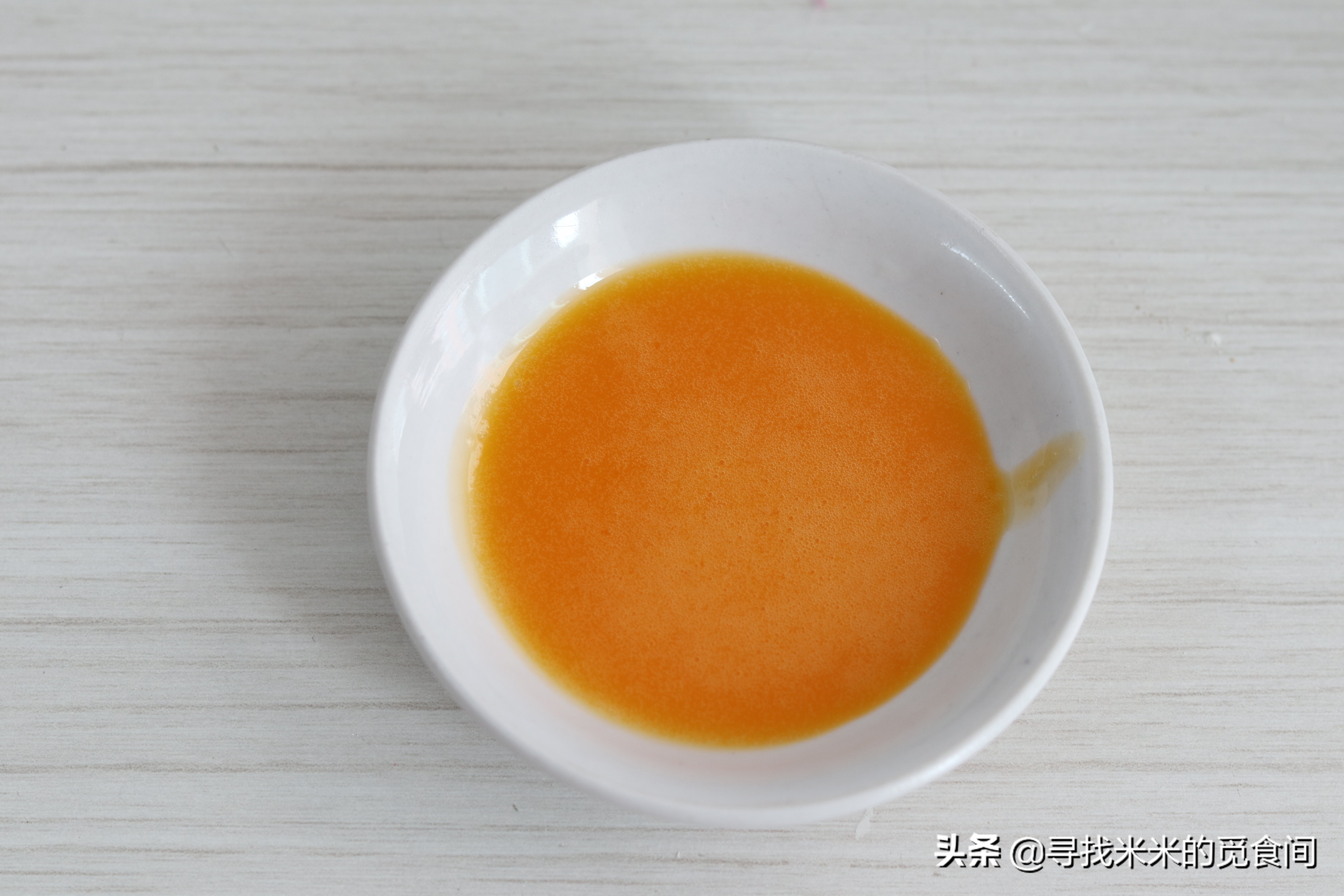 月饼不开裂的做法,如何不用模具做月饼好吃又简单