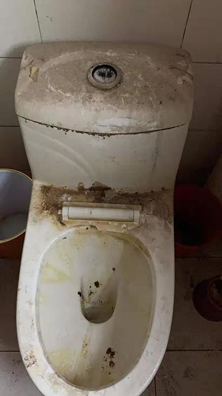租客把房子搞得太臭了怎么办,租客把房子搞得一塌糊涂证据
