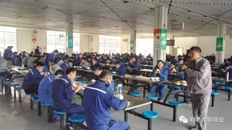 带大家看看单位的公务车辆,带你看单位