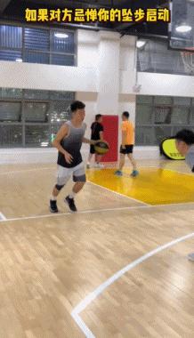 詹姆斯大回环教学,如何练詹姆斯大招