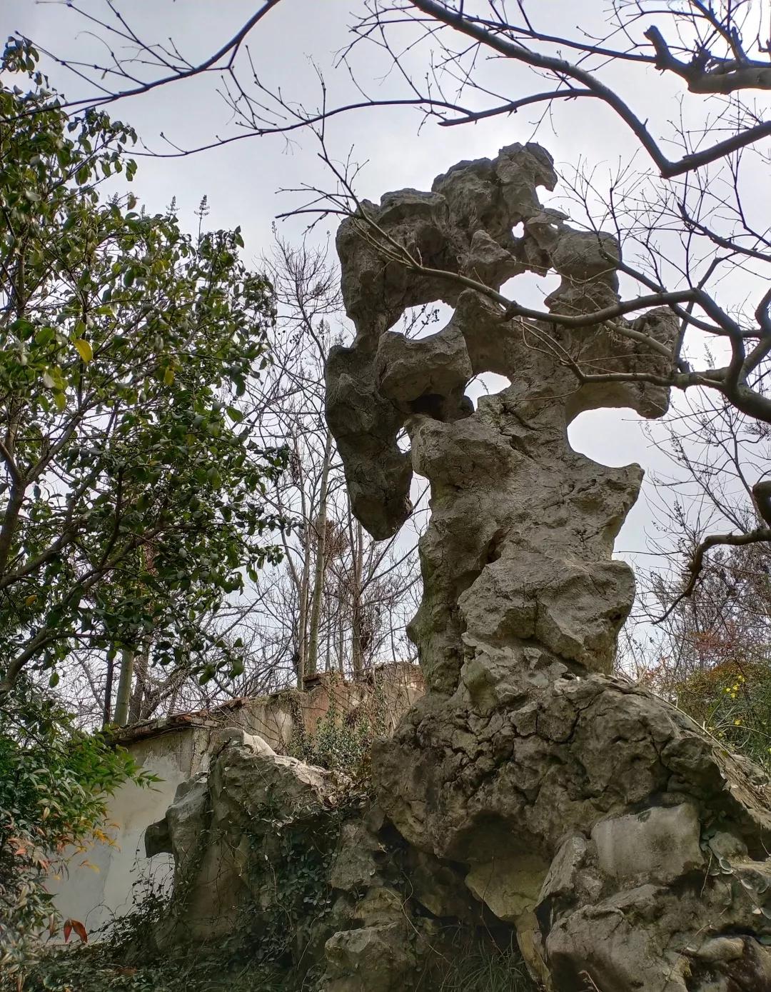 怪异的奇石,怪异奇石风景图片