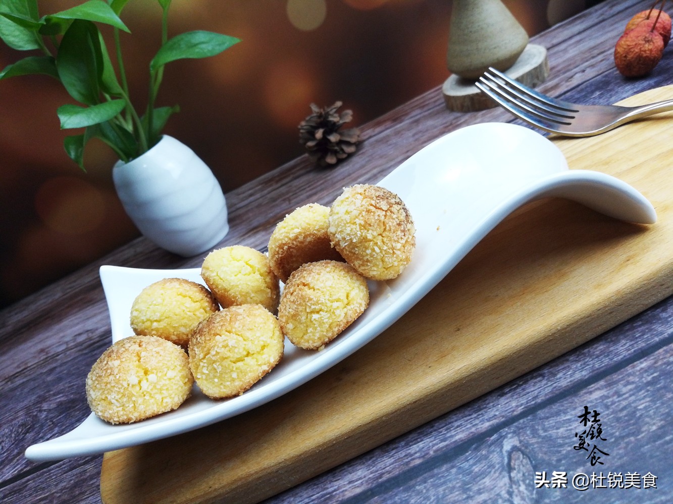 烘焙专用椰丝的做法,椰丝球烤箱做法