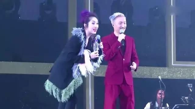 杨千嬅45岁：爱过三个张志明，只凭孤勇的烈女，终于拥有了温柔