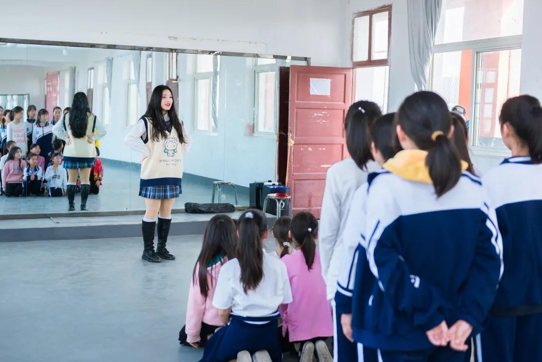 足球、跆拳道、葫芦丝、舞蹈唐河育才实验学校兴趣班趣味无极限