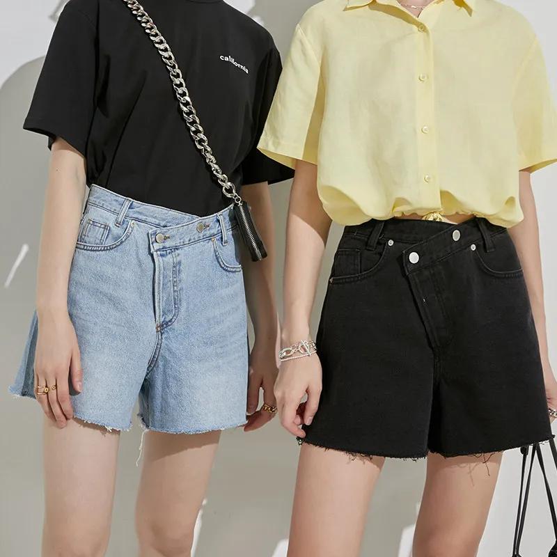 夏天薄款牛仔短裤,怎样选择牛仔短裤显瘦