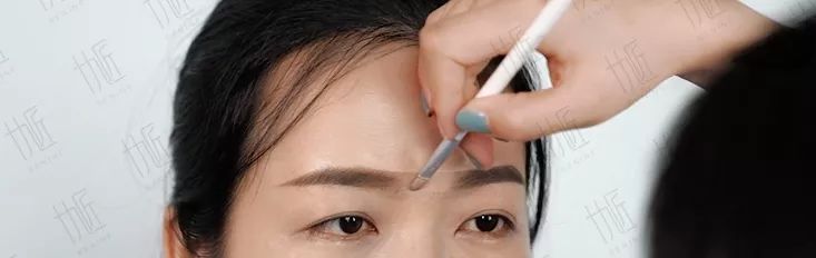 纹绣师眉毛纹不对称神器,纹绣师眉毛画不对称怎么办