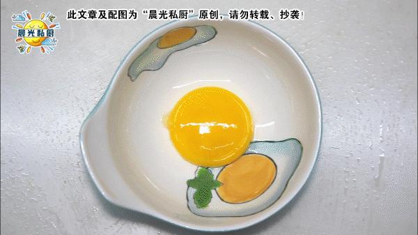 老式月饼饼皮的调配,广式五仁老月饼软糯香甜