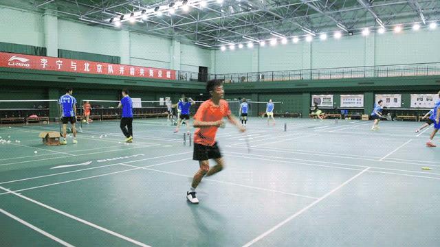 跑位的正确方法与技巧羽毛球,怎样精准的预判羽毛球的落点