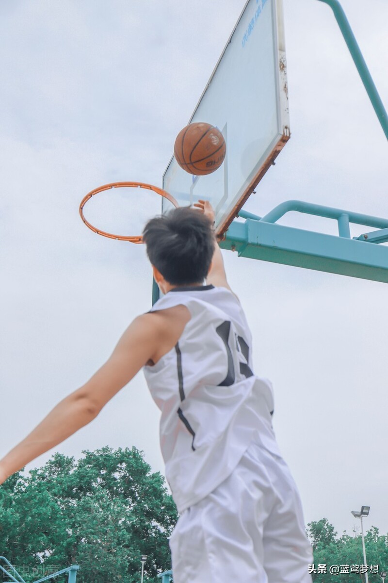 男人打篮球的十大好处,男人为什么喜欢打乒乓球