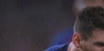 今夜诺坎普就是一座TEMPLE,这里住着一个足球之神！